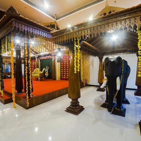 Hotel Guruvayur Darshan ภายนอก รูปภาพ