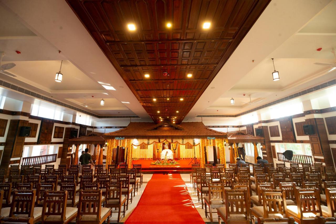 Hotel Guruvayur Darshan ภายนอก รูปภาพ