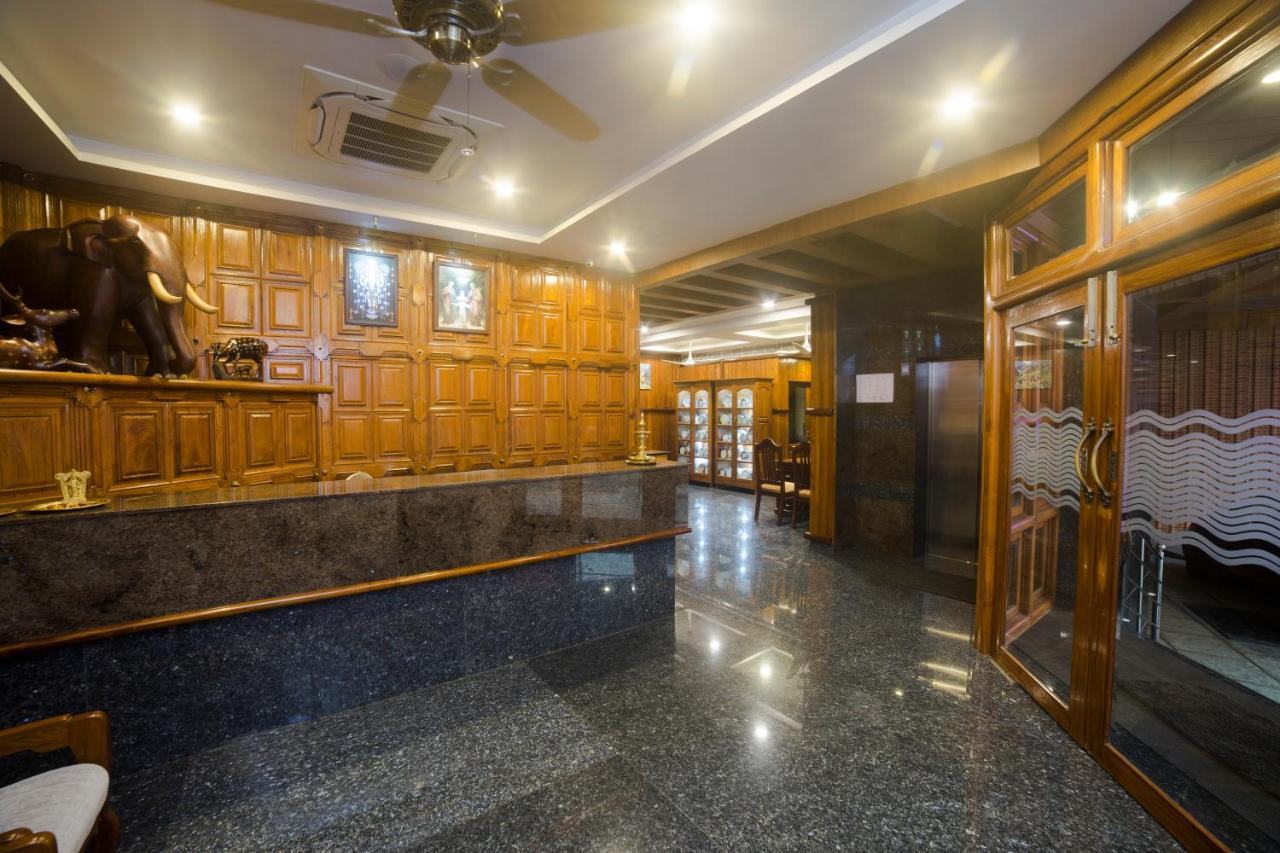 Hotel Guruvayur Darshan ภายนอก รูปภาพ