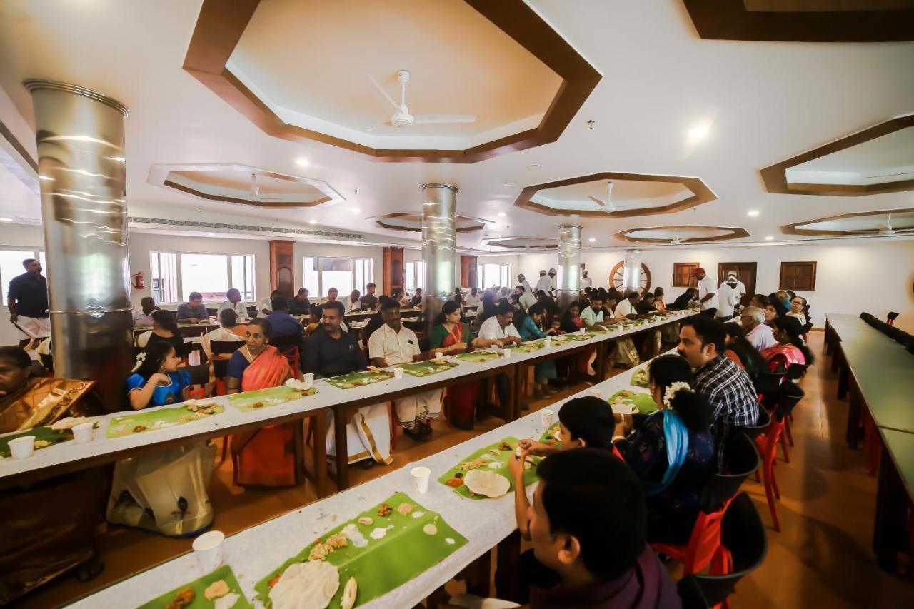 Hotel Guruvayur Darshan ภายนอก รูปภาพ