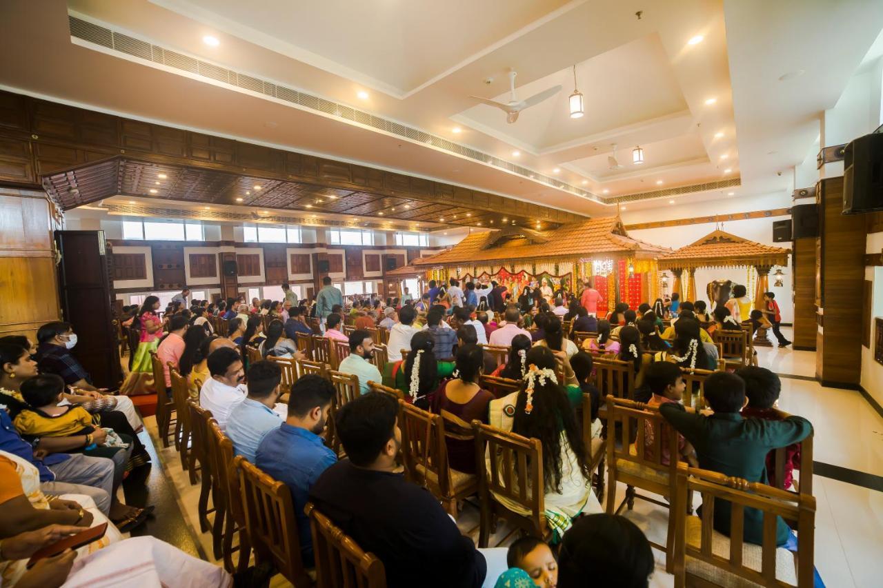 Hotel Guruvayur Darshan ภายนอก รูปภาพ