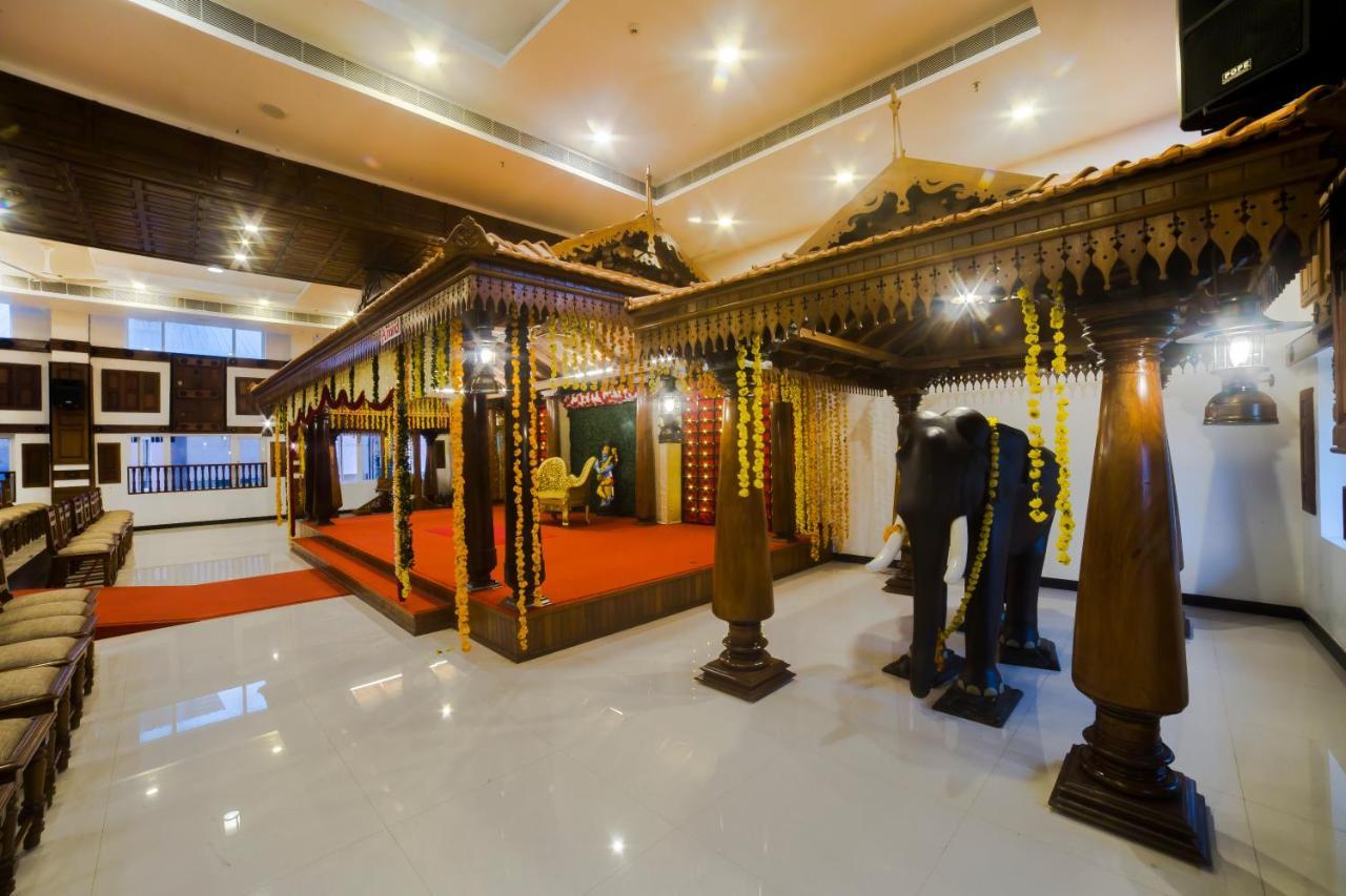 Hotel Guruvayur Darshan ภายนอก รูปภาพ
