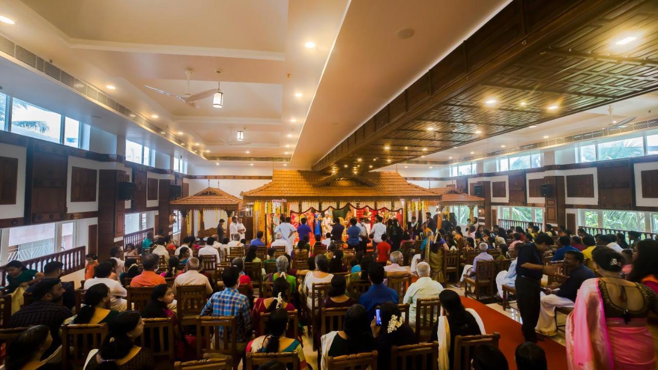 Hotel Guruvayur Darshan ภายนอก รูปภาพ